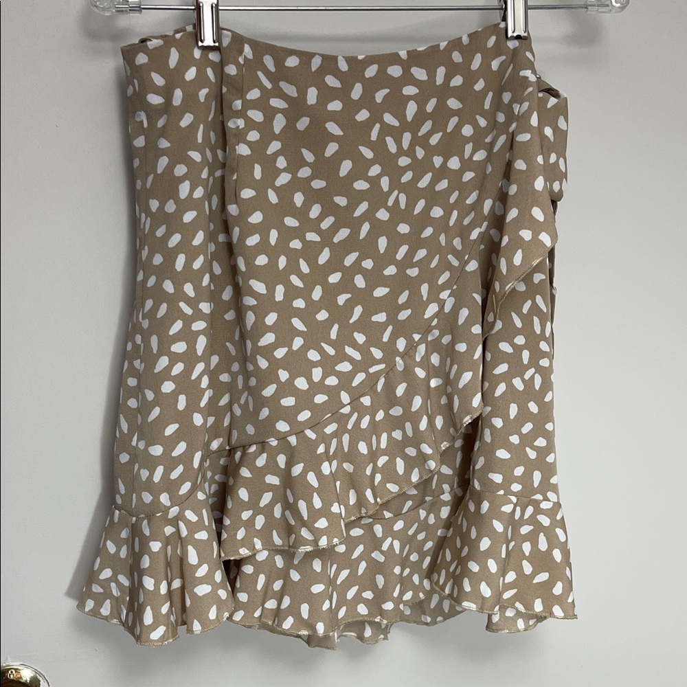 Beige & White Ruffle Wrap Skirt